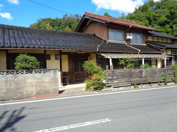 京都府与謝野町の一戸建て | 180万円 | 204.95m² | Akiyama house finder