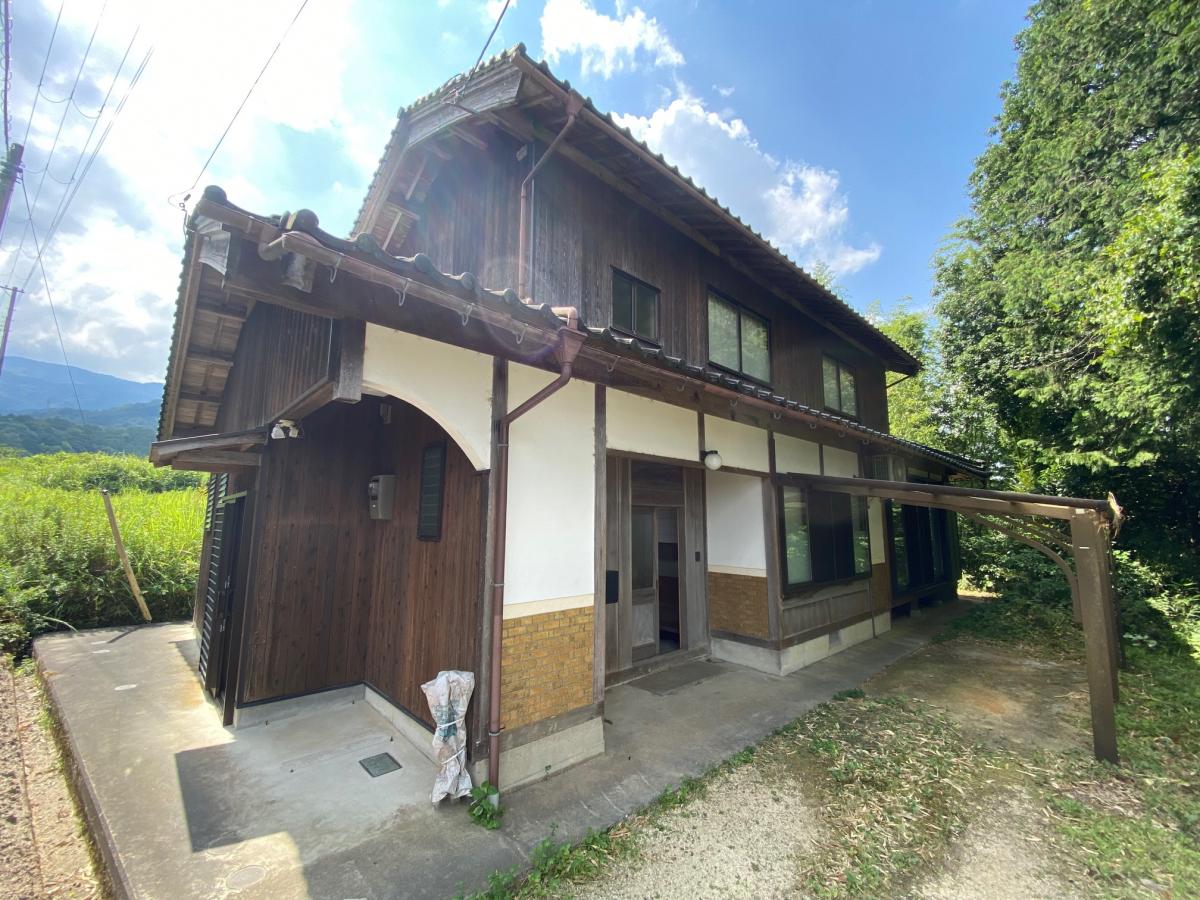 Maison bon marché à Kyoto Fu, Japon.