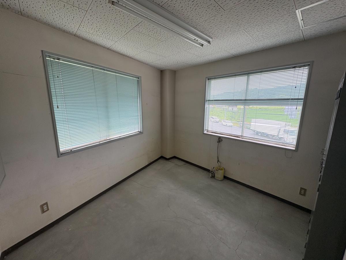 commercial 与謝野町字石川707-4